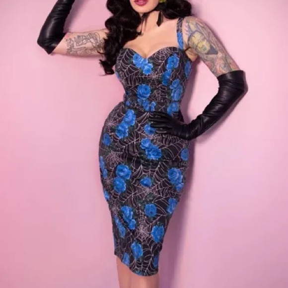 🕸️🕷️FIXED PRICE-Small-Vixen by Micheline Pitt Blue Rose & spiderweb wiggle - Picture 1 of 1